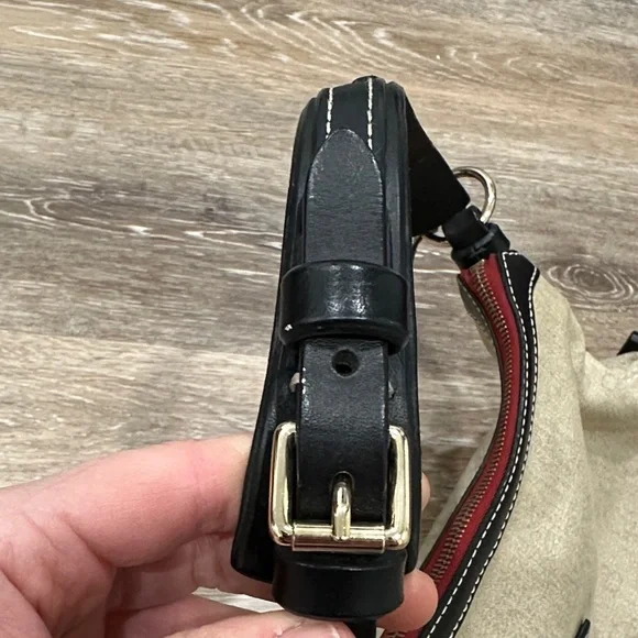Dooney & Bourke Beige and Black Shoulder Bag - Picture 13 of 16
